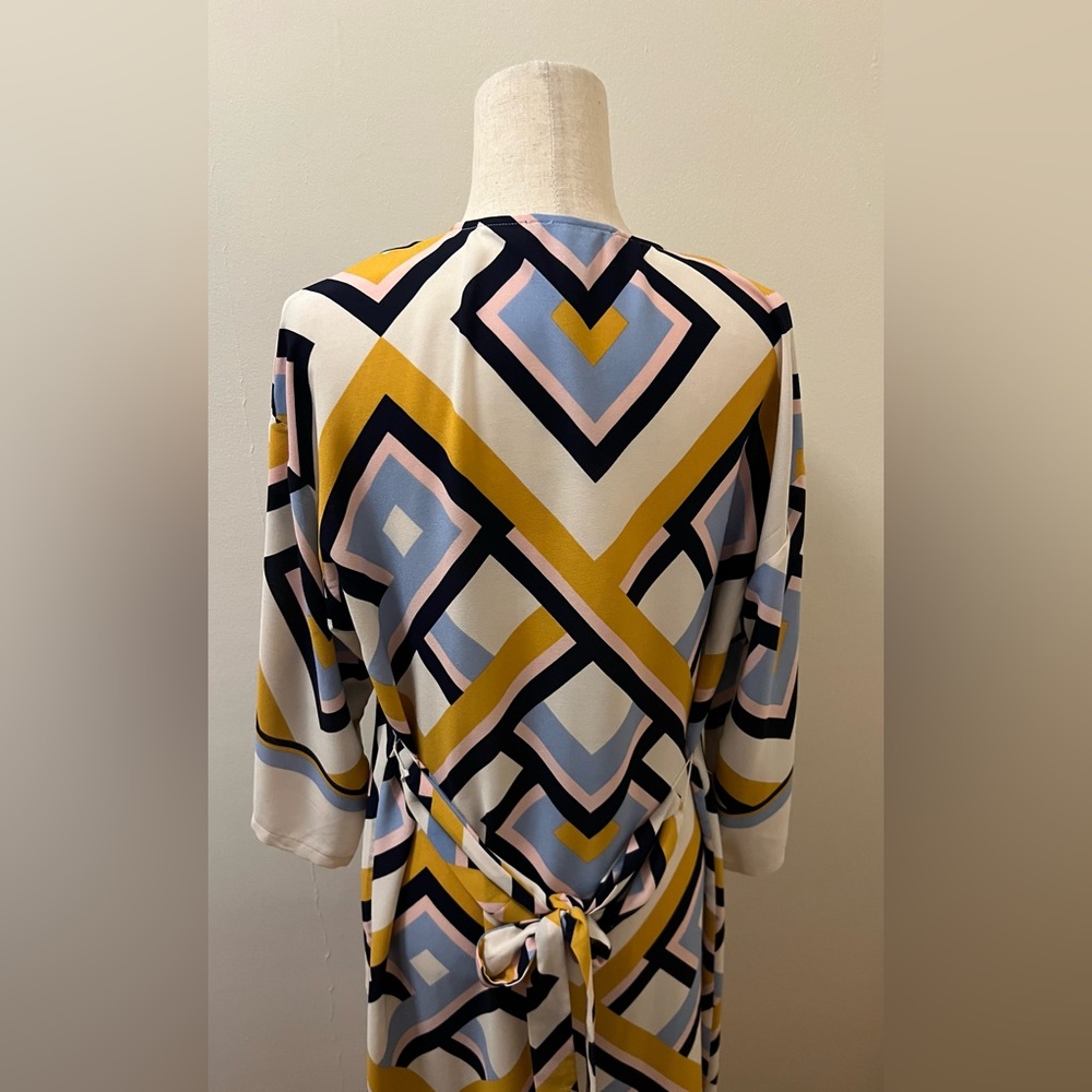 Wrap - Picture 3 of 4